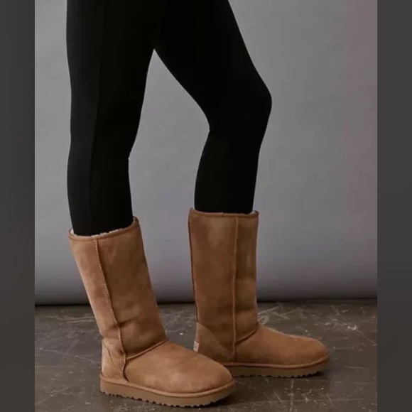 Size 10 UGG Boots 14” tall w/thick and plush genuine shearling lining. Worn Once - Picture 4 of 4